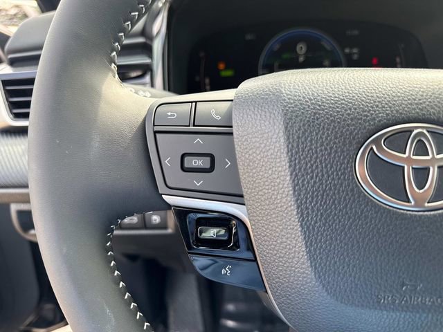 Used 2025 Toyota Camry SE FWD image 28