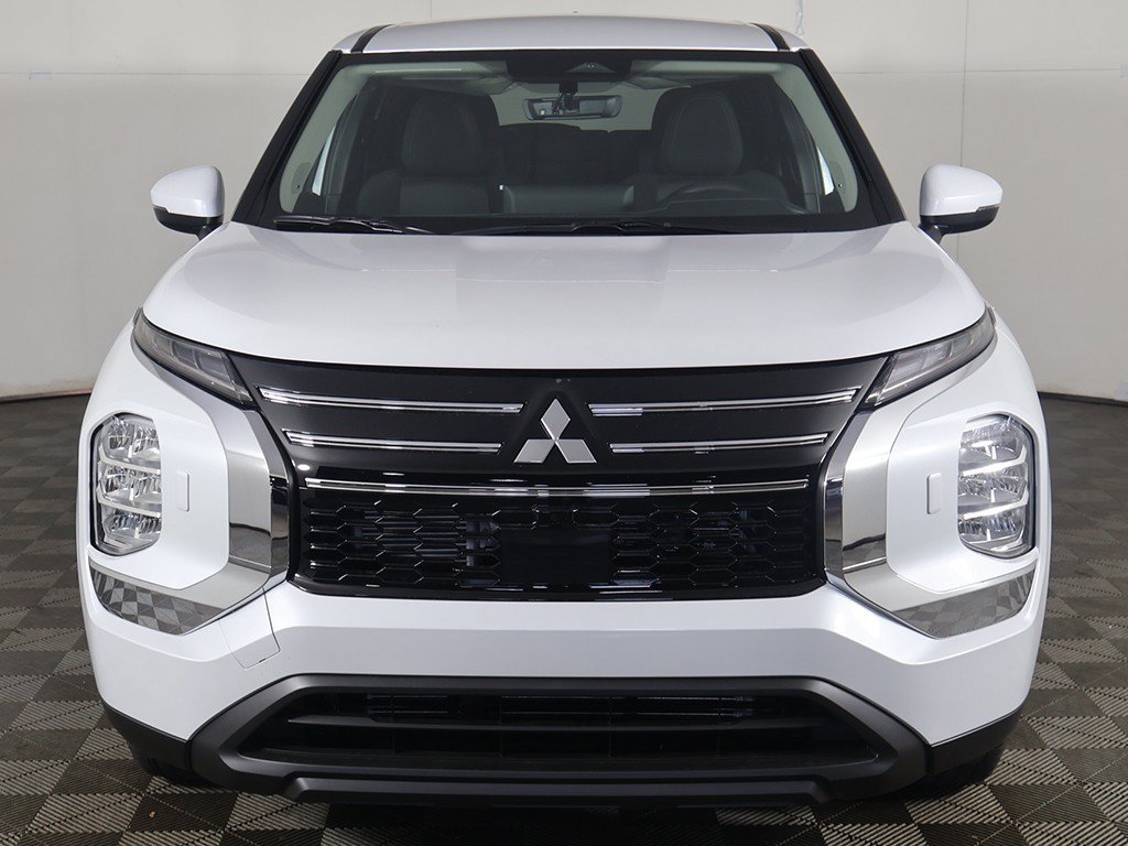 New 2026 Mitsubishi Outlander ES AWD/4WD image 11