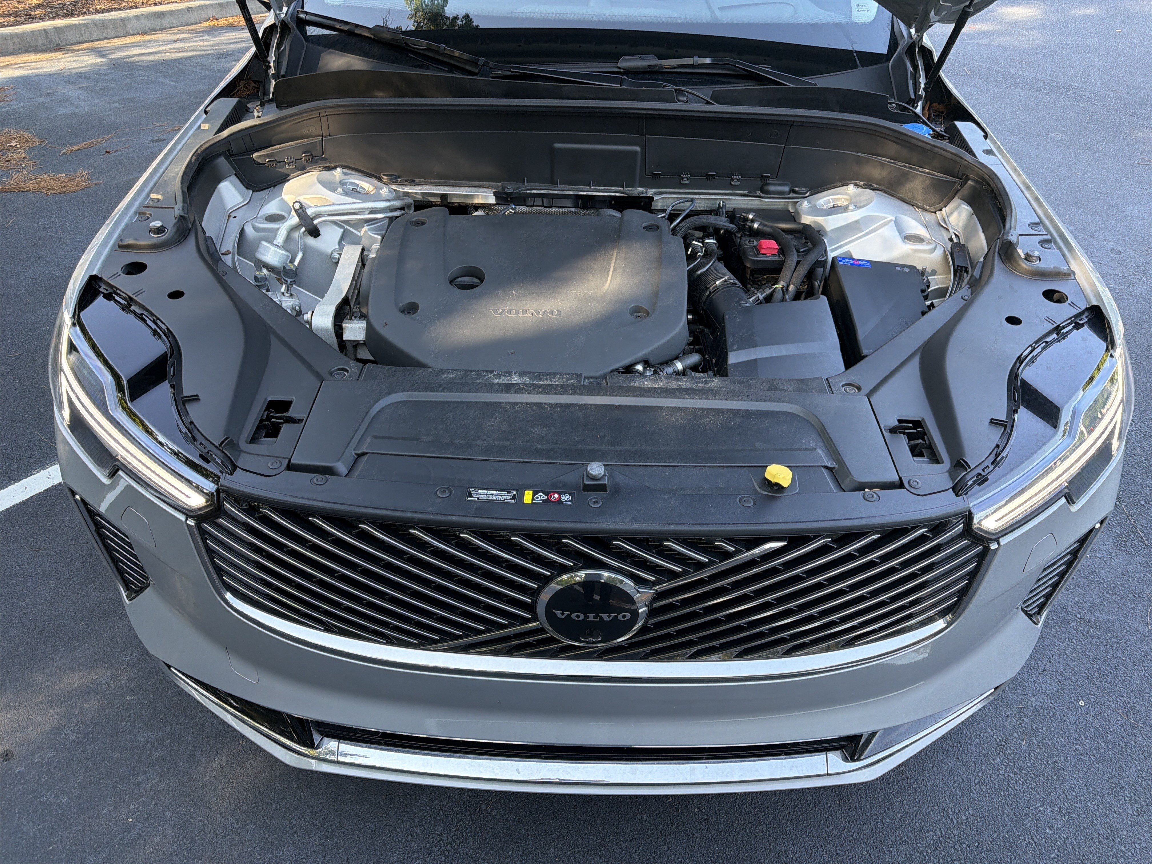 Used 2025 Volvo XC90 B6 Ultra w/ Protection Package Premier AWD/4WD image 36