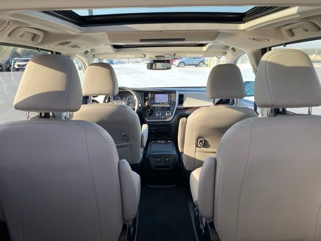 Used 2020 Toyota Sienna Limited Premium AWD/4WD image 11