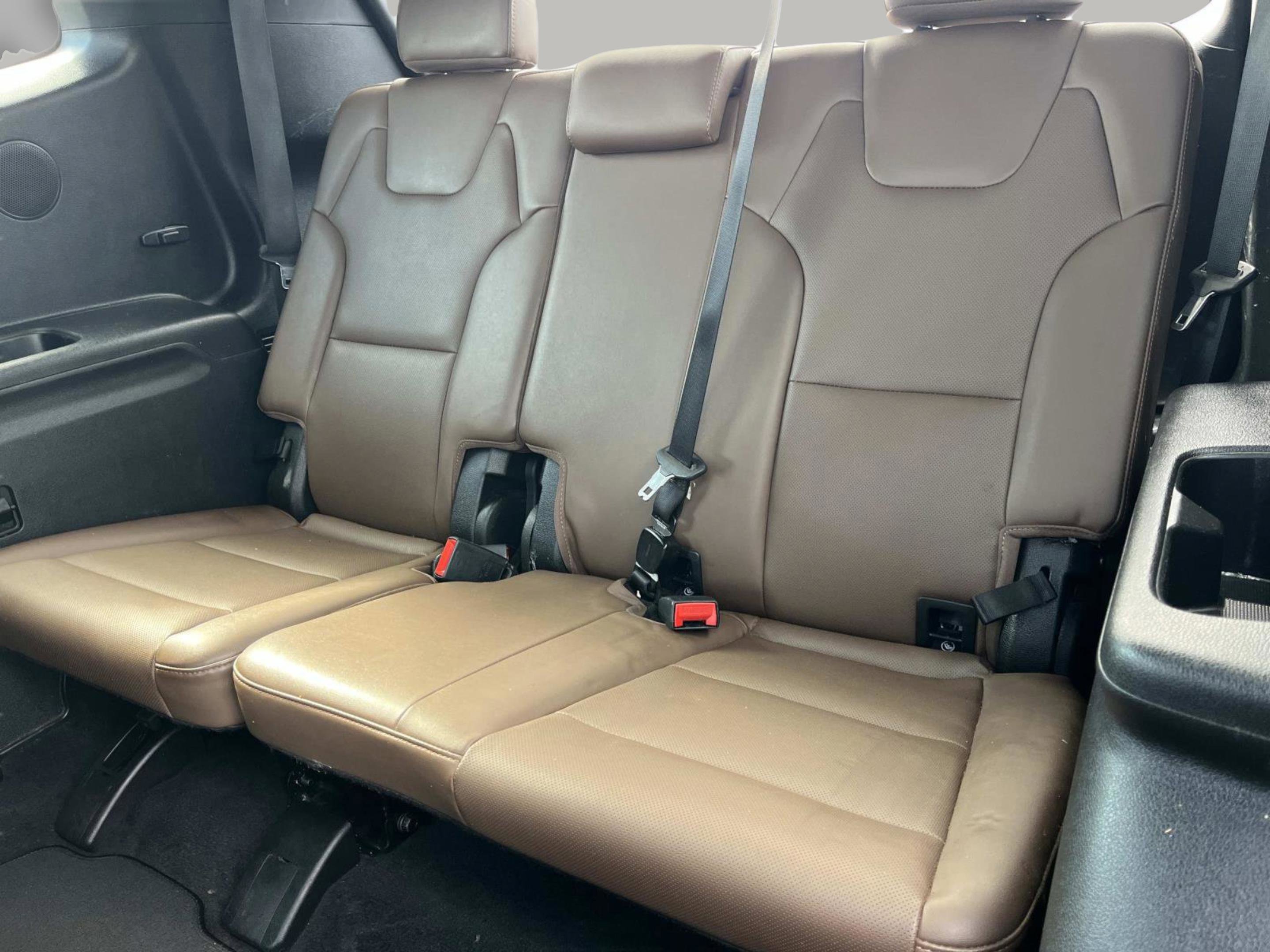 Used 2022 Kia Telluride SX w/ SX Prestige Package image 24