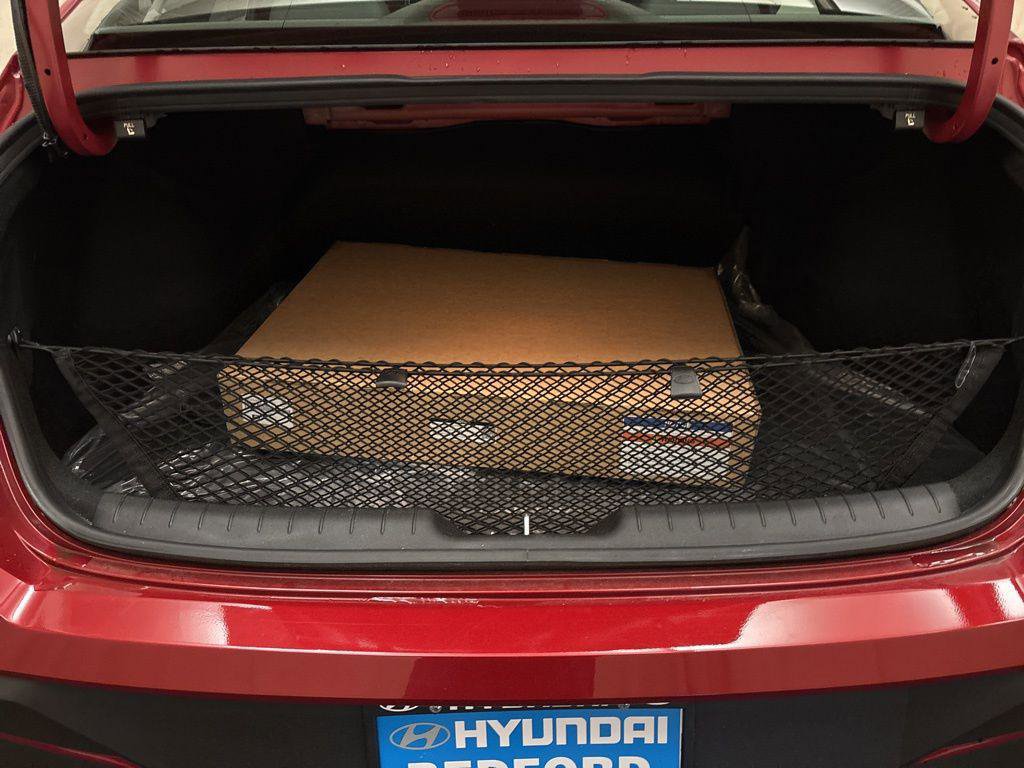 New 2025 Hyundai Elantra Sport image 9