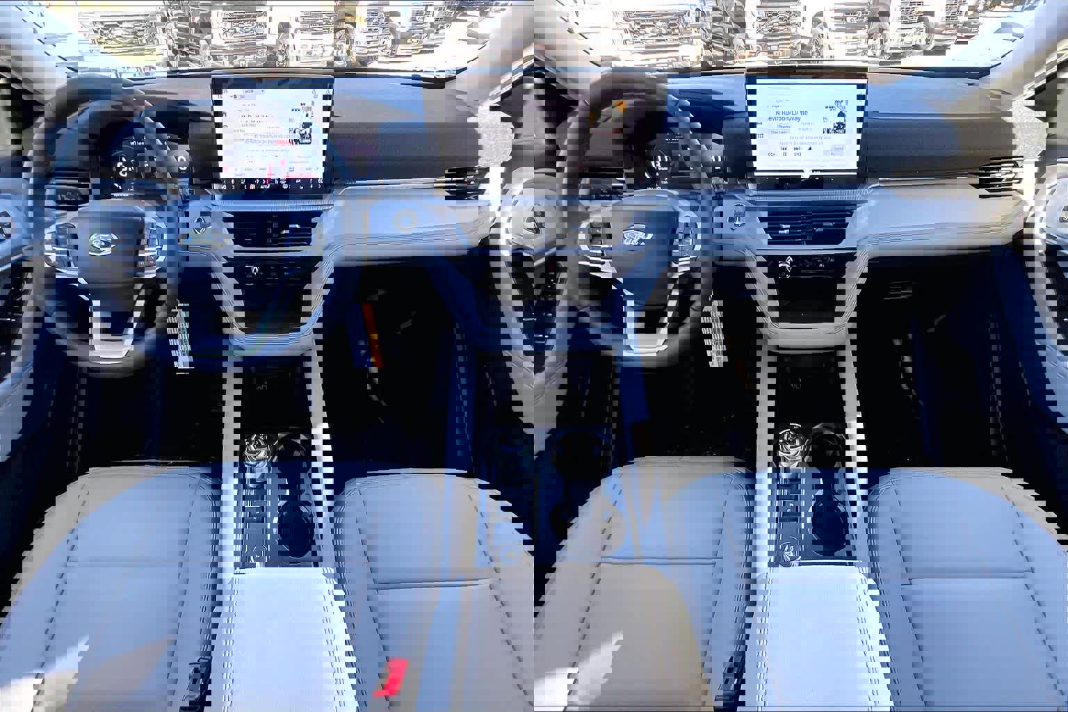 New 2026 Ford Explorer Active w/ Active Comfort Package image 5