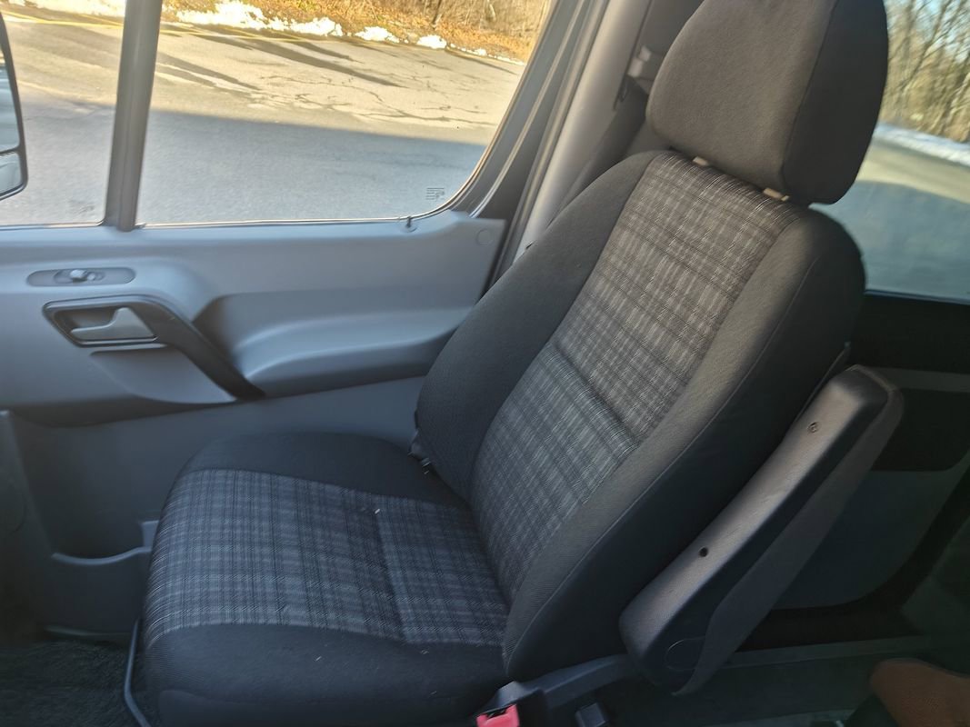 Used 2016 Mercedes-Benz Sprinter 2500 image 14
