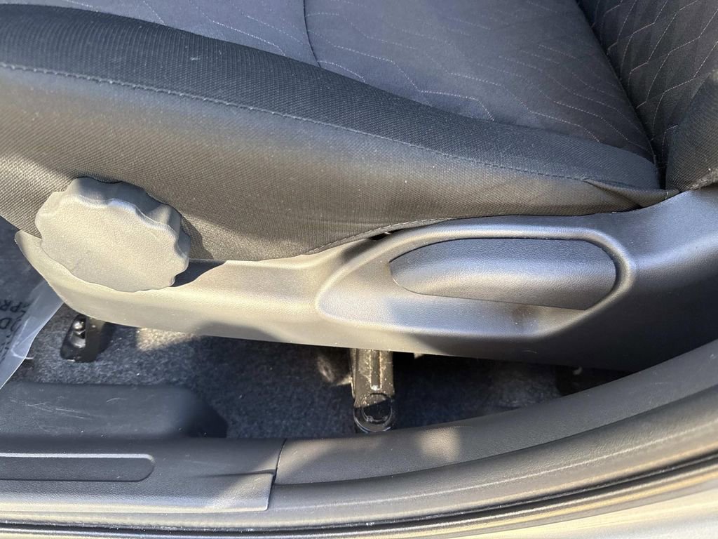 Used 2021 Mitsubishi Mirage ES image 27