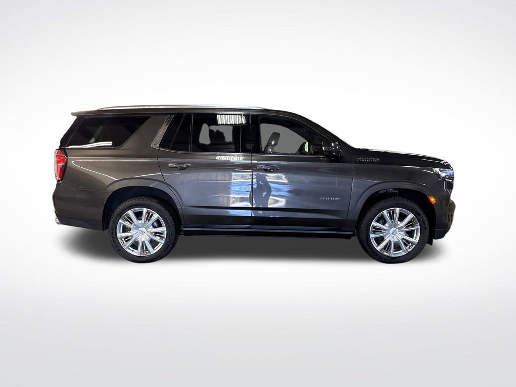 Used 2021 Chevrolet Tahoe High Country w/ Premium Package AWD/4WD image 7