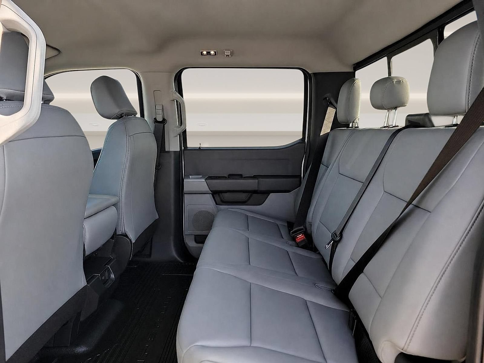 New 2027 Ford F550 4x4 Crew Cab image 11