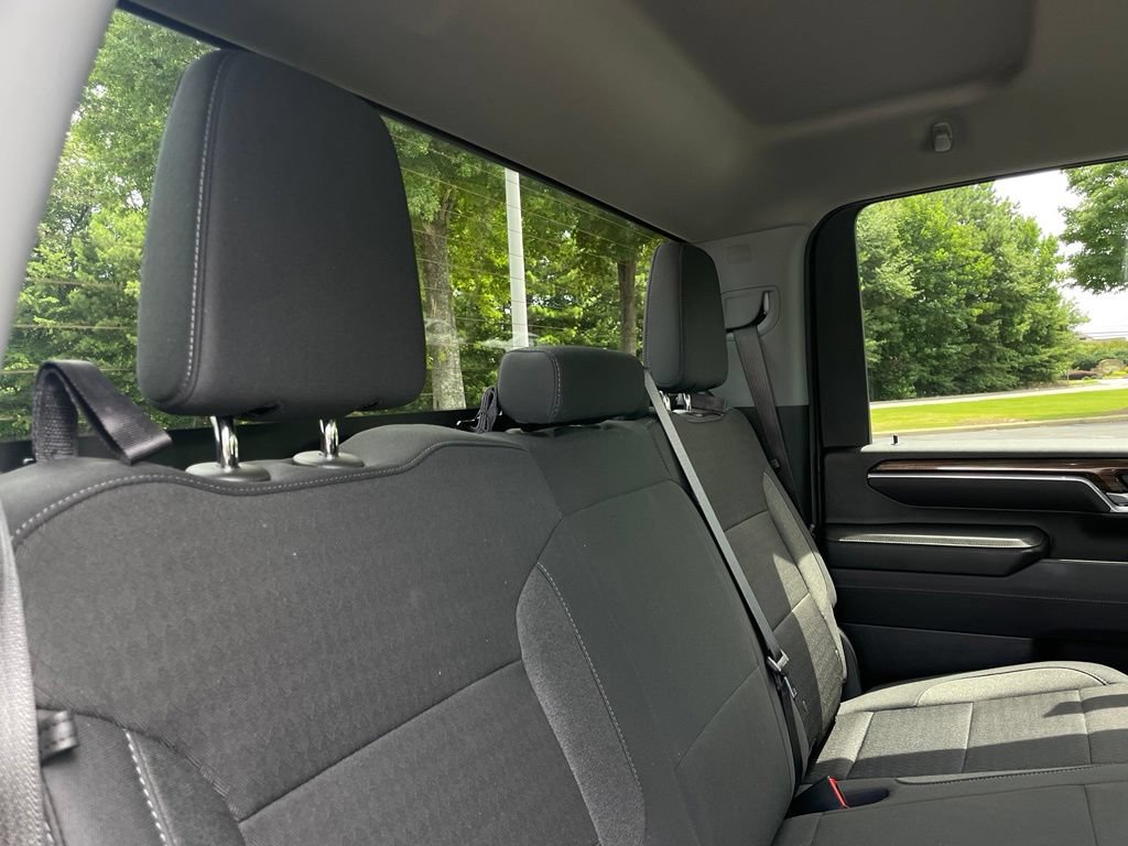 Used 2025 Chevrolet Silverado 2500 LT w/ Convenience Package AWD/4WD image 36