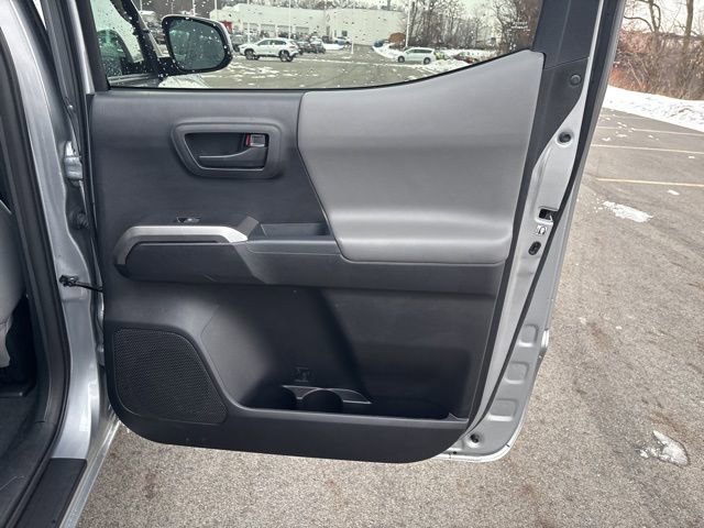 Certified 2019 Toyota Tacoma SR5 image 14