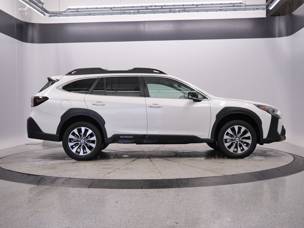 Used 2024 Subaru Outback Limited AWD/4WD image 8