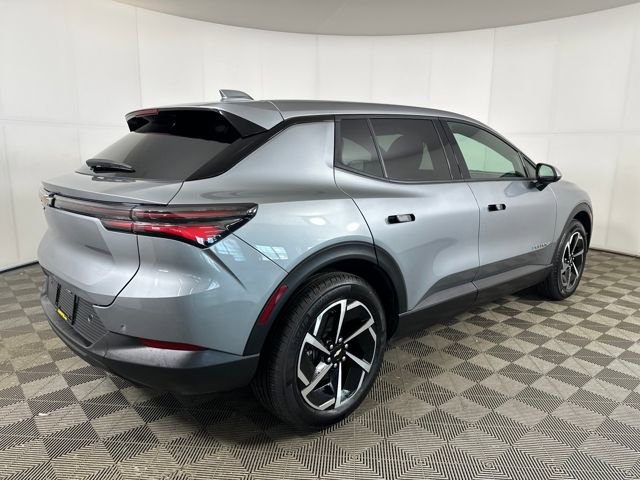 Used 2025 Chevrolet Equinox EV LT image 3