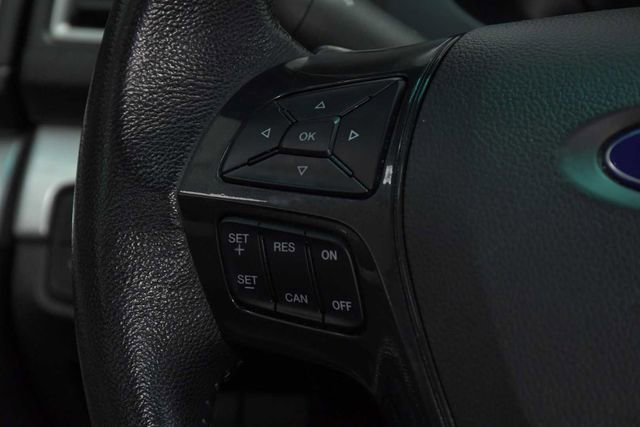 Used 2017 Ford Explorer XLT w/ Equipment Group 202A FWD image 26