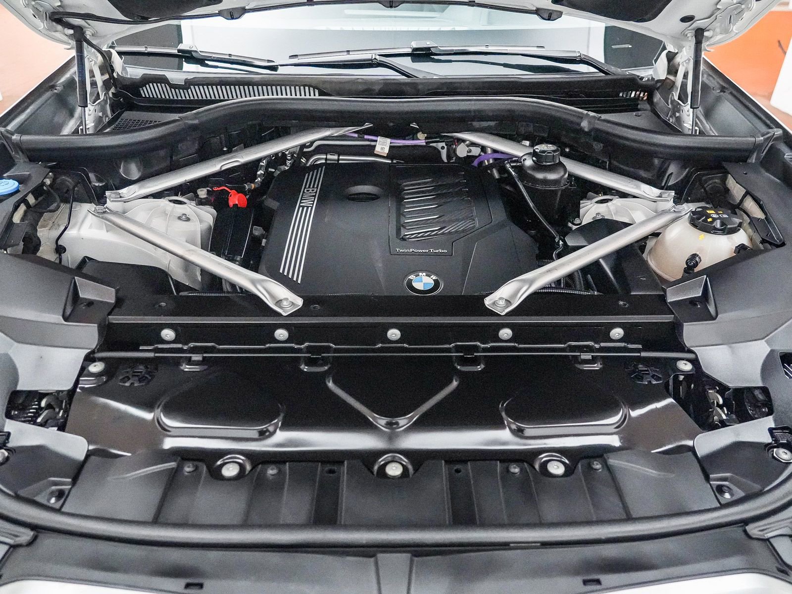 Used 2023 BMW X6 xDrive40i w/ M Sport Package image 29