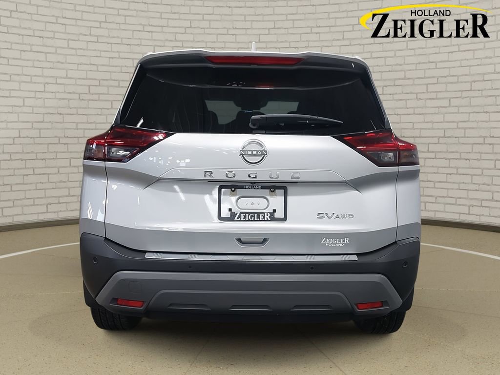 Used 2023 Nissan Rogue SV w/ SV Premium Package image 6