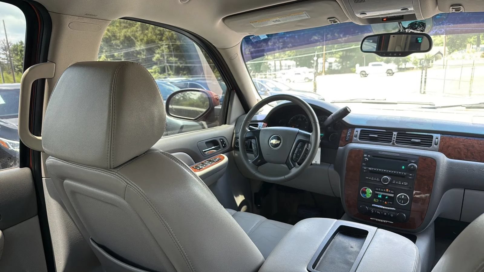 Used 2007 Chevrolet Avalanche LTZ w/ LTZ Preferred Equipment Group RWD image 16
