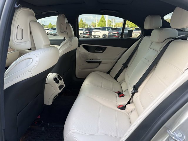 Used 2024 Mercedes-Benz C 300 Sedan image 15