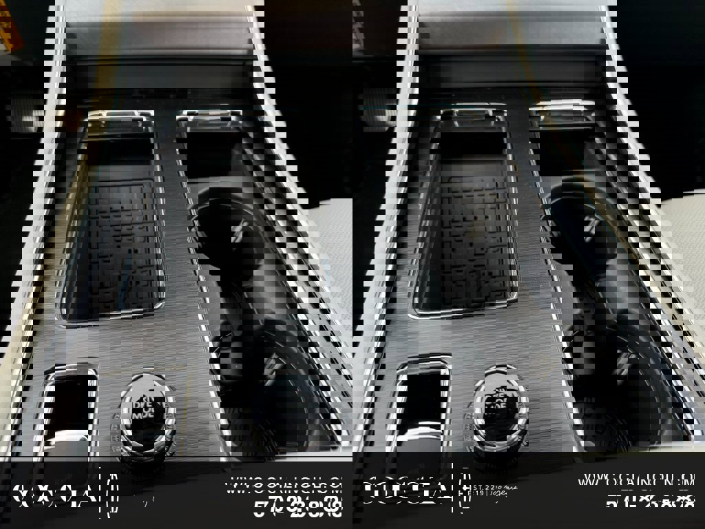 New 2025 Lincoln Aviator AWD image 23