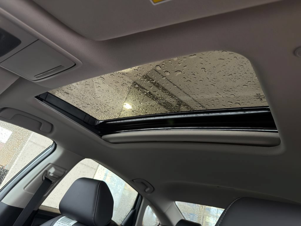 Used 2026 Honda Accord EX-L image 11
