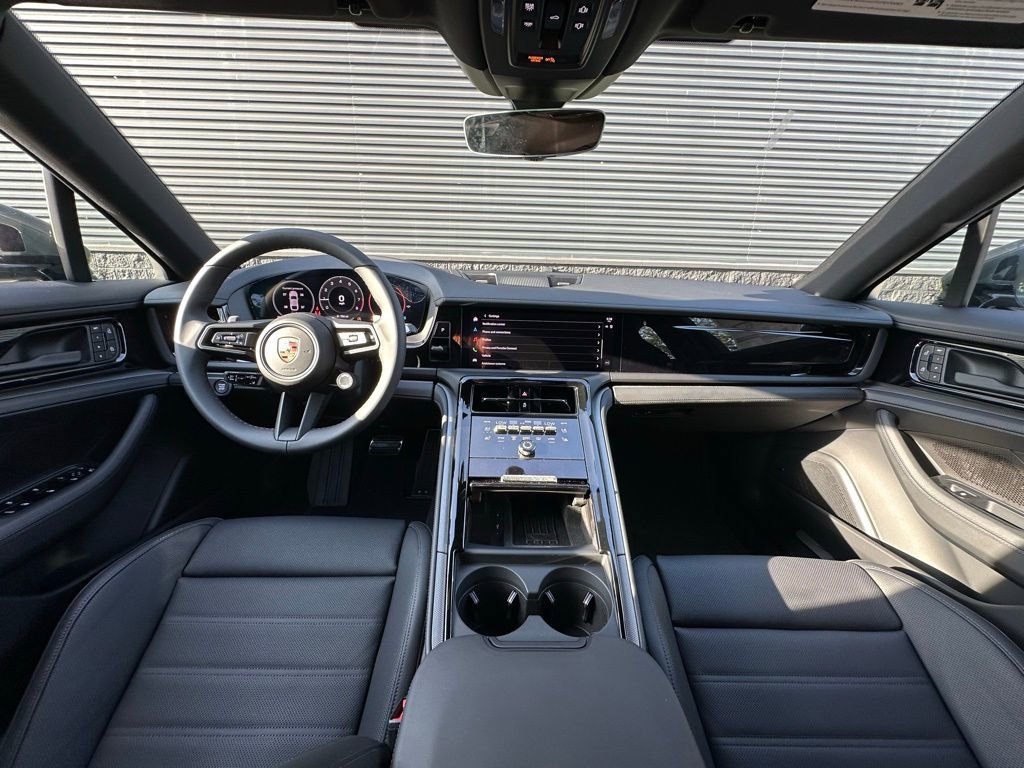 Used 2026 Porsche Panamera RWD image 6