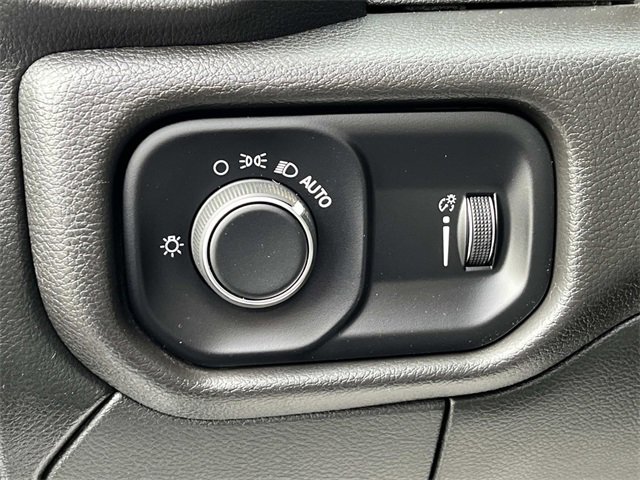 Used 2024 RAM 4500 SLT w/ Quick Order Package 2YG SLT image 31