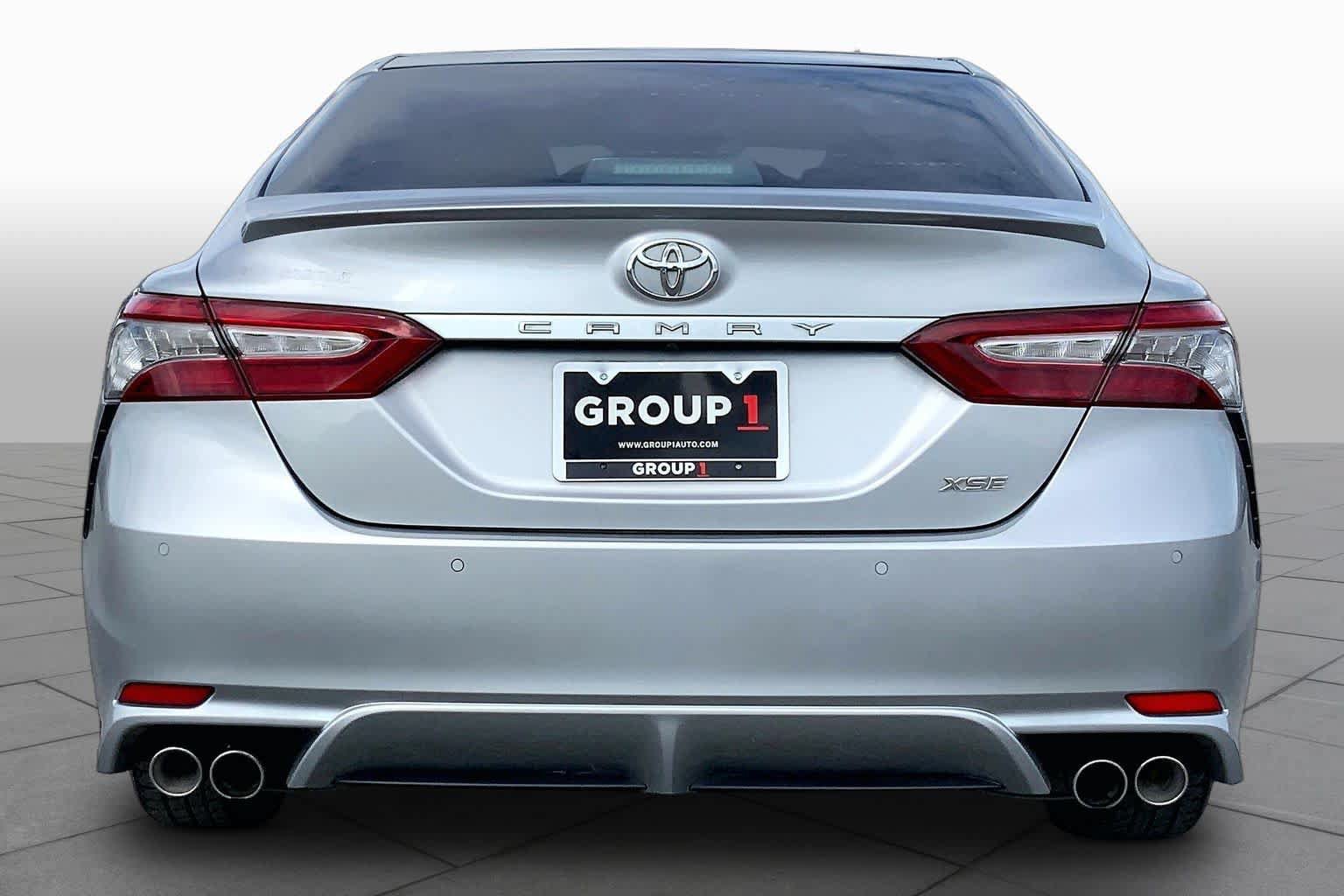 Used 2018 Toyota Camry XSE FWD image 5