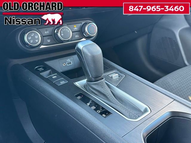 Used 2025 Nissan Kicks S image 14