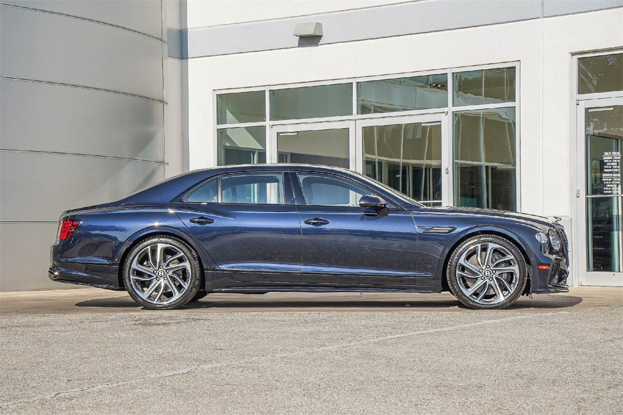 New 2026 Bentley Flying Spur Plug-In Hybrid image 5