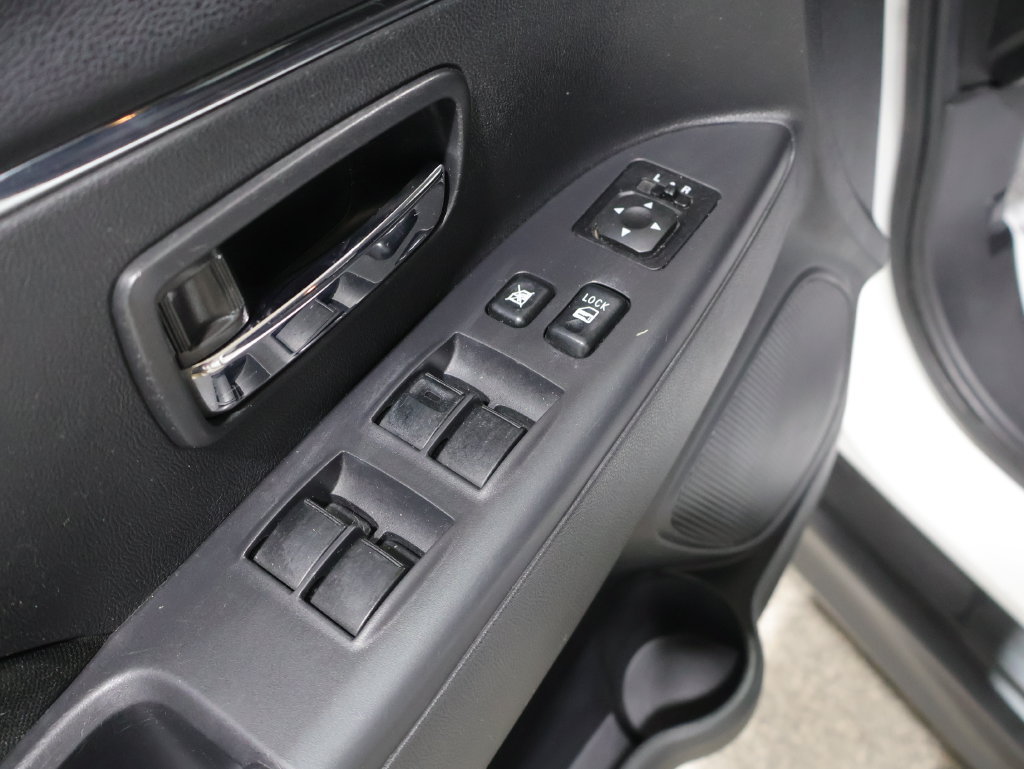 Used 2017 Mitsubishi Outlander Sport ES AWD/4WD image 12