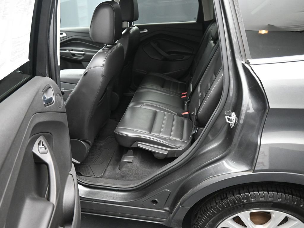 Used 2017 Ford Escape SE w/ SE Leather Comfort Package image 21