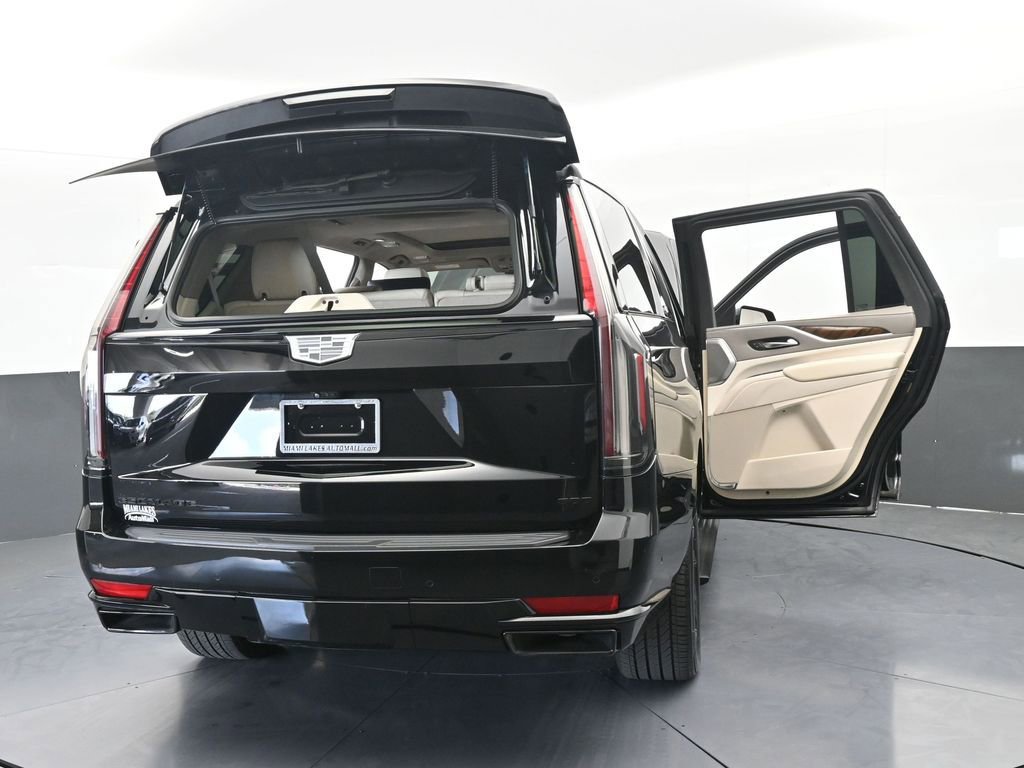 Used 2021 Cadillac Escalade Sport Platinum w/ LPO, ONYX Package RWD image 99