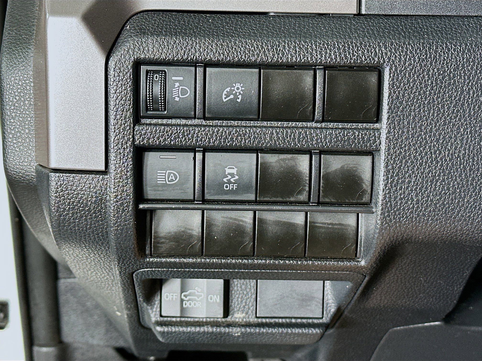 Used 2024 Toyota Tacoma SR5 image 16