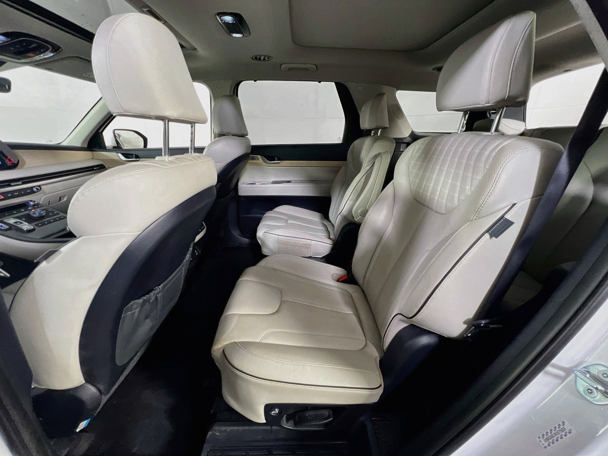 Used 2023 Hyundai Palisade Limited AWD/4WD image 26