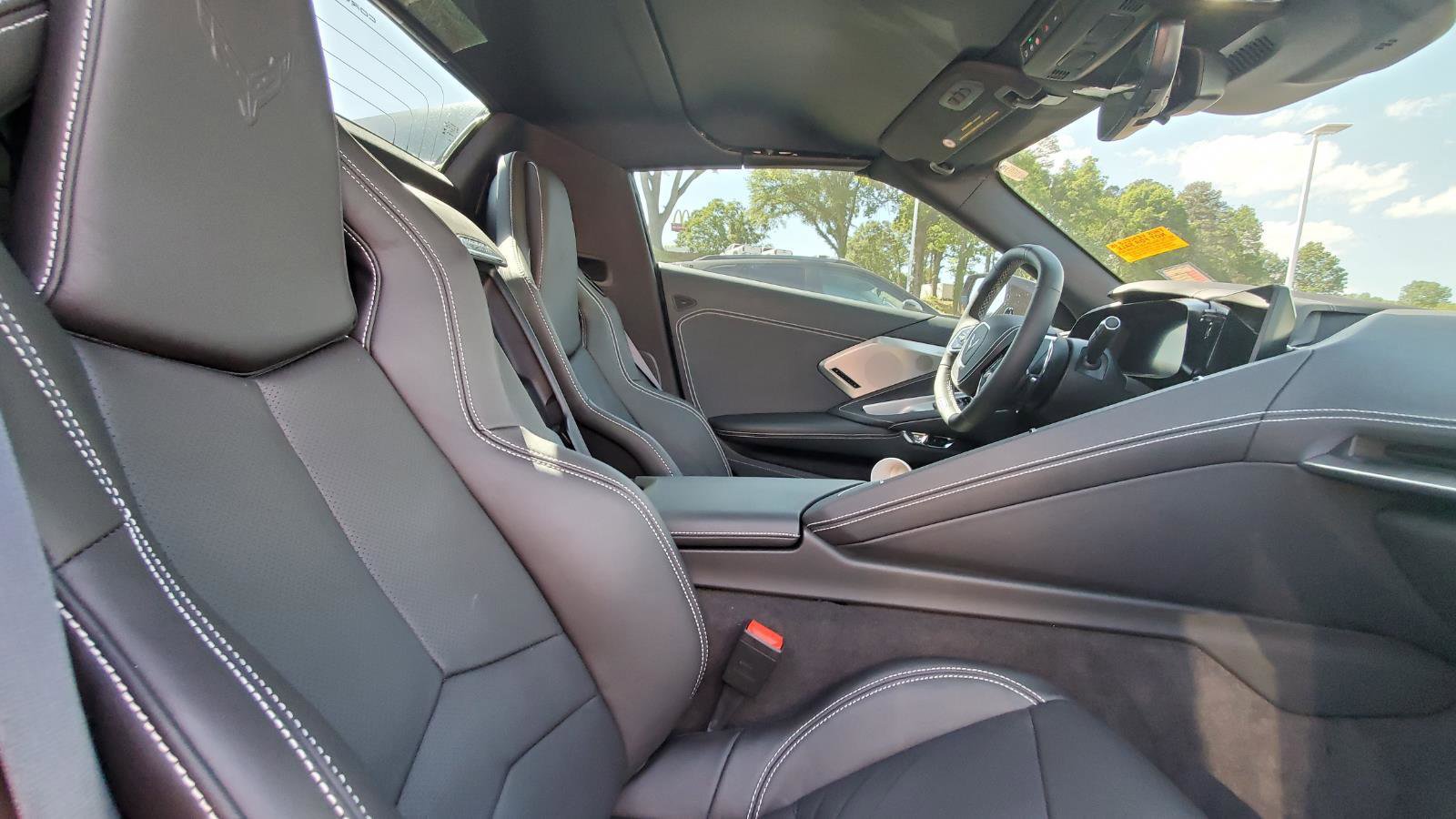 Used 2025 Chevrolet Corvette Z06 RWD image 5