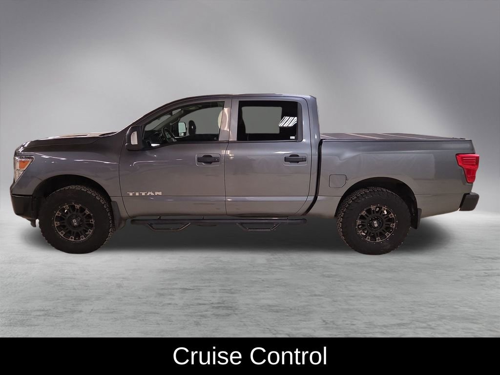 Used 2018 Nissan Titan S image 5