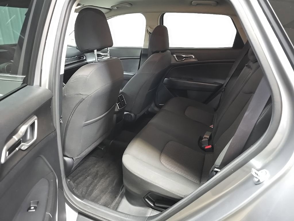 Used 2023 Kia Sportage LX AWD/4WD image 30