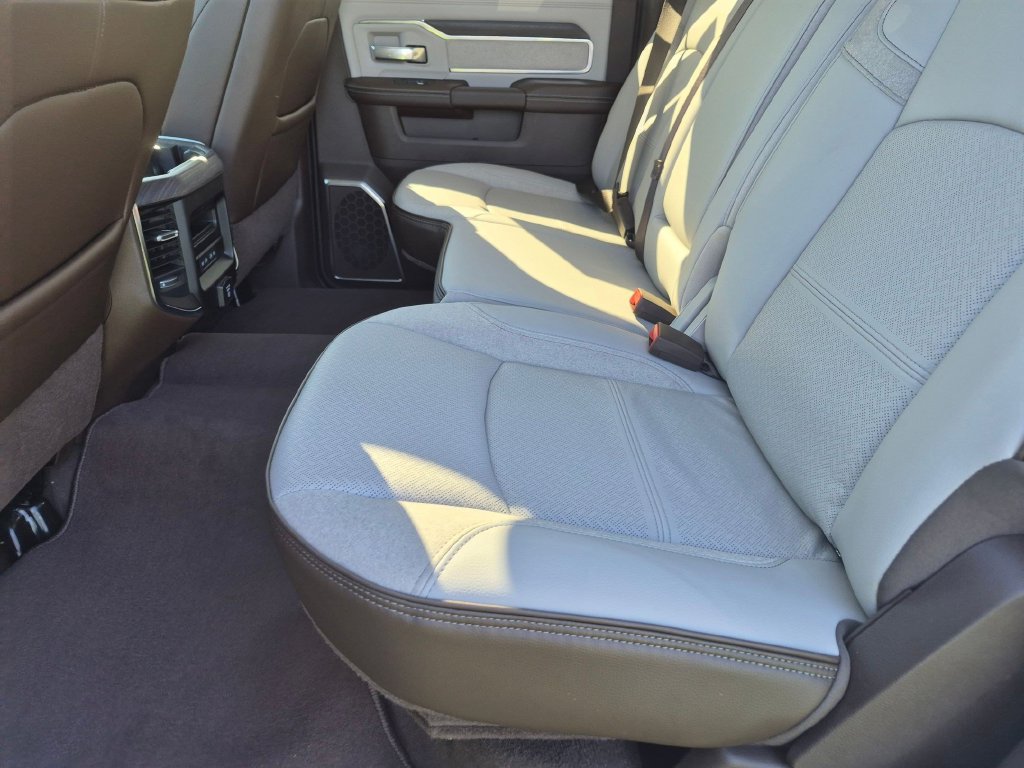 New 2026 RAM 3500 Laramie AWD/4WD image 24