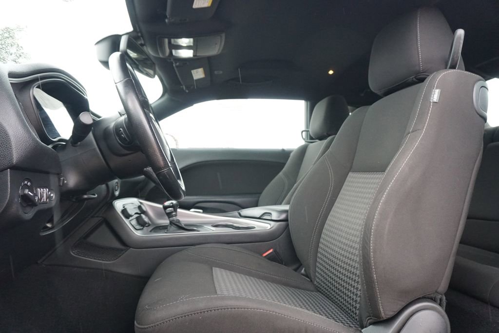 Used 2020 Dodge Challenger SXT w/ Blacktop Package image 17
