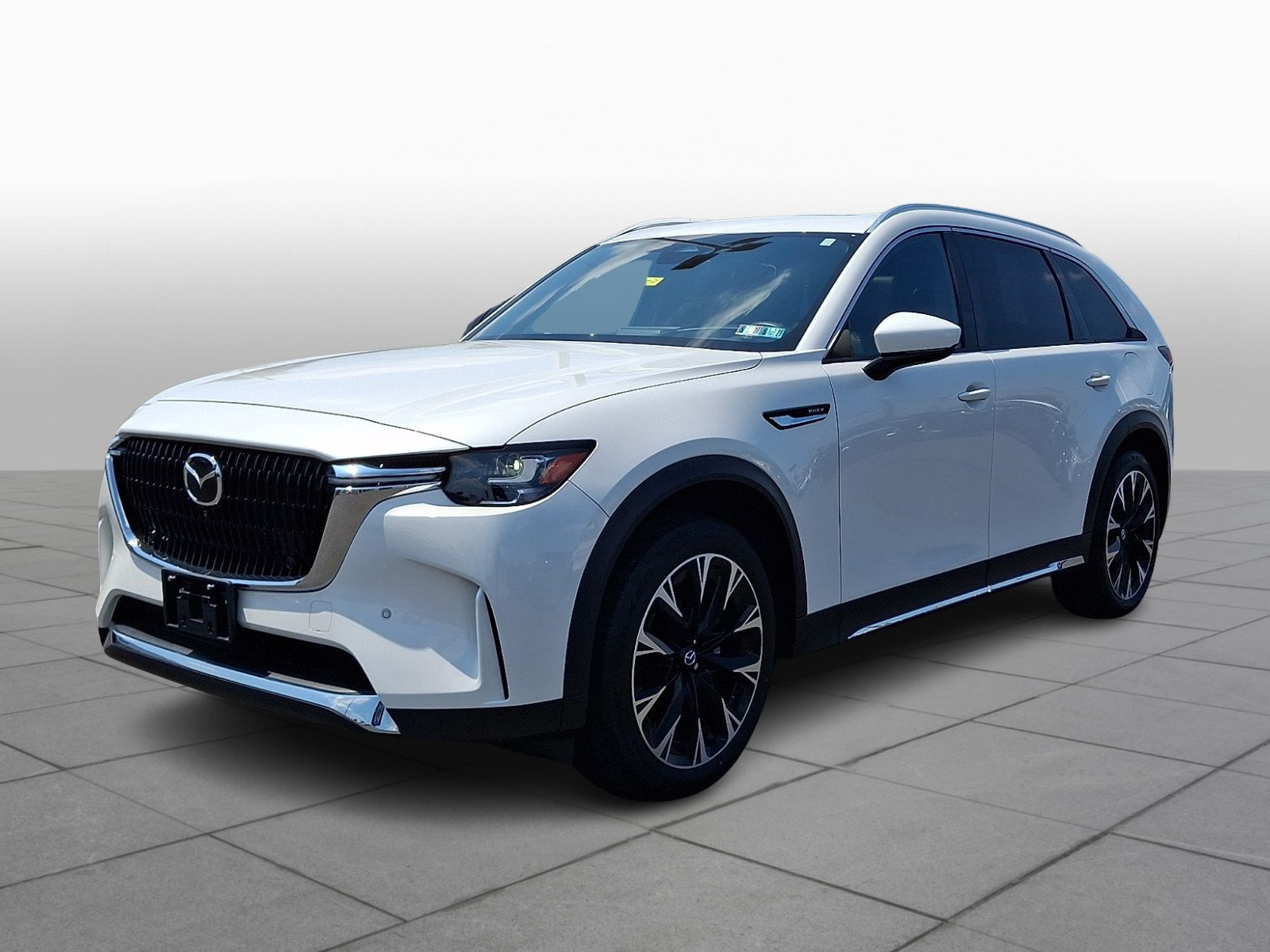 Certified 2024 MAZDA CX-90 Plug-In Hybrid w/ Premium Plus AWD/4WD image 4