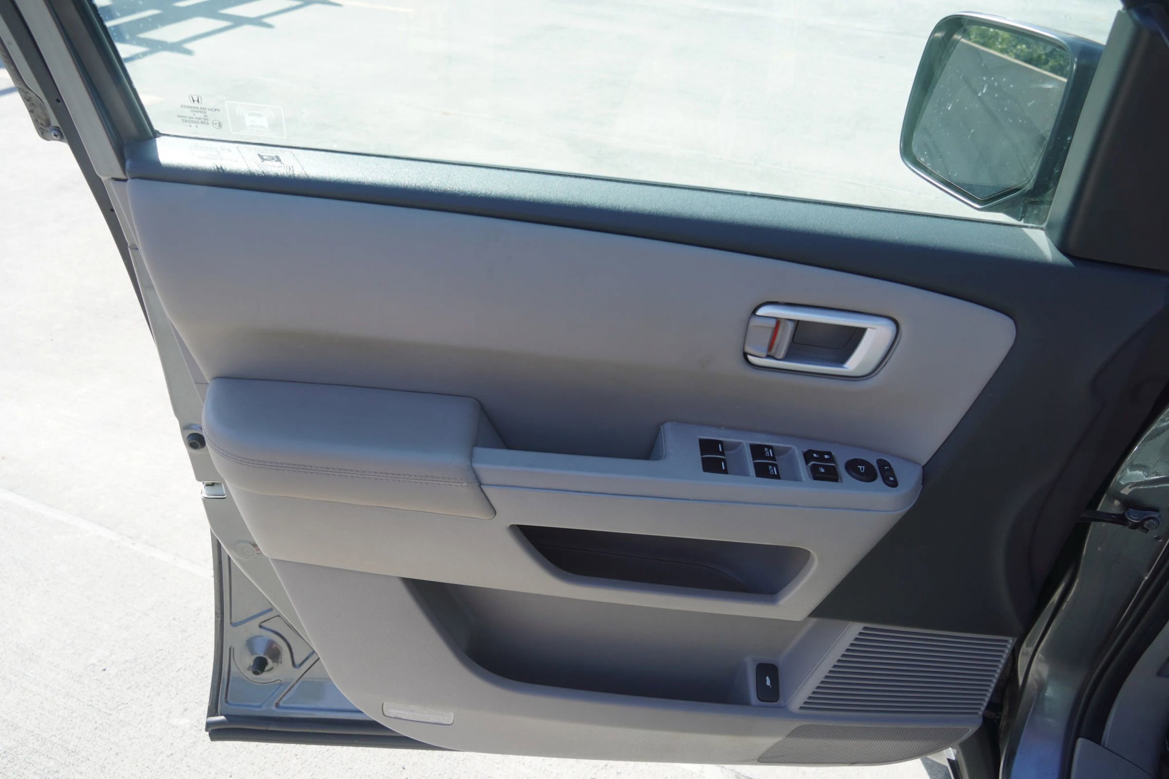 Used 2011 Honda Pilot EX-L image 32