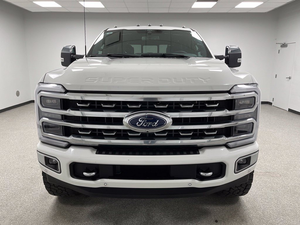Used 2024 Ford F350 Platinum AWD/4WD image 3