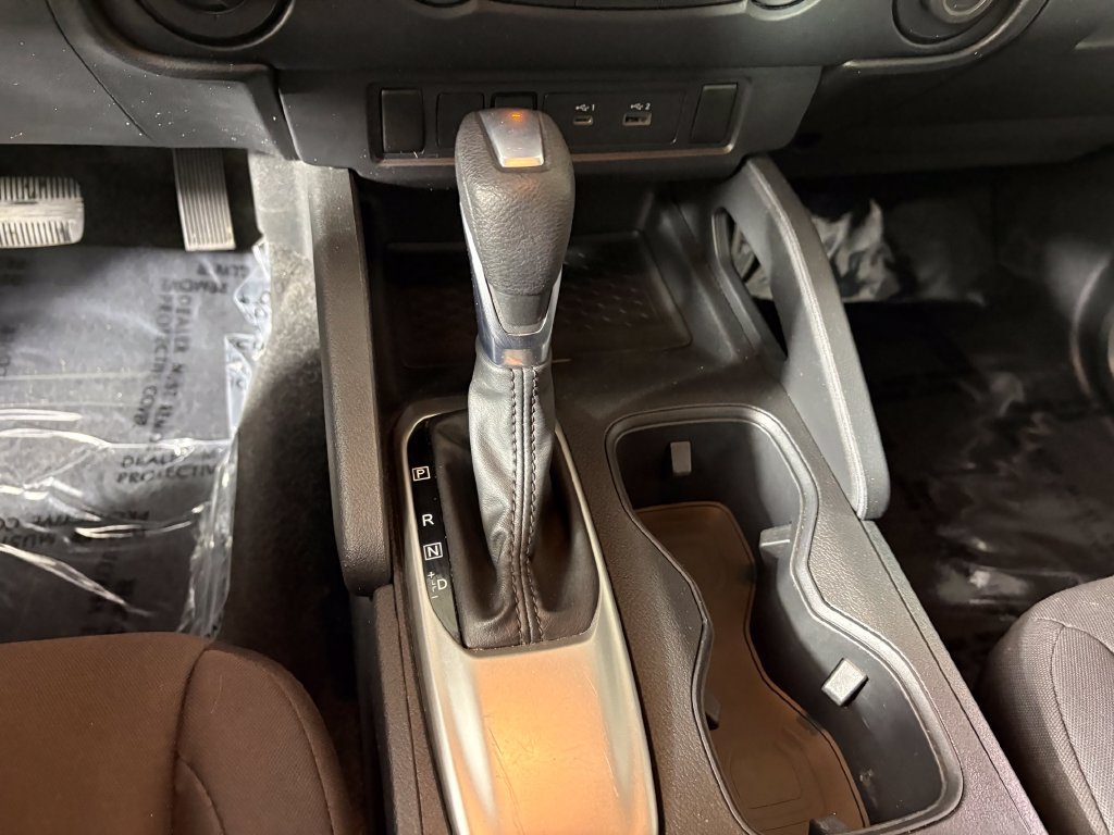 Used 2022 Nissan Frontier S w/ Technology Package AWD/4WD image 19