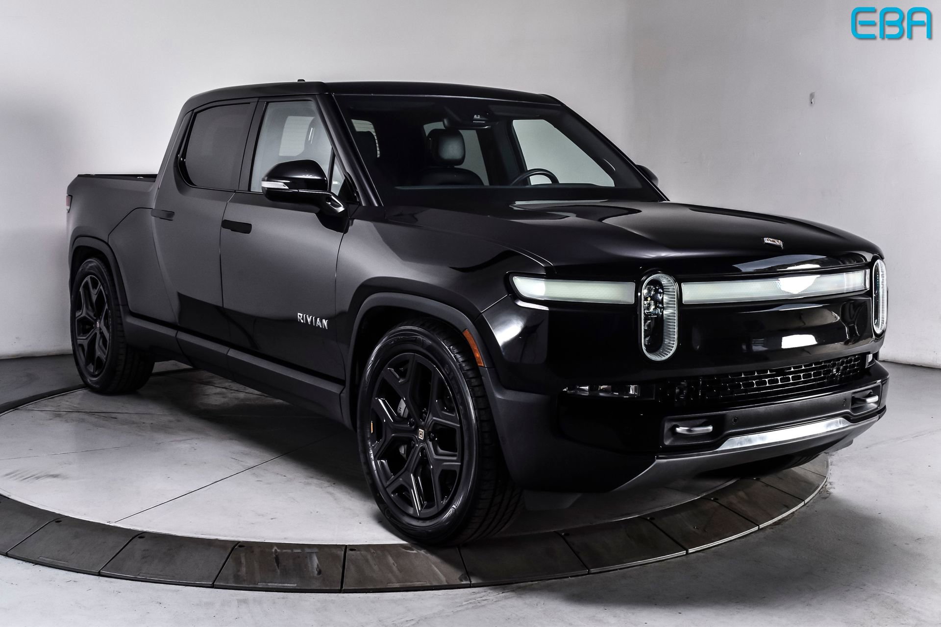 Used 2024 Rivian R1T Adventure