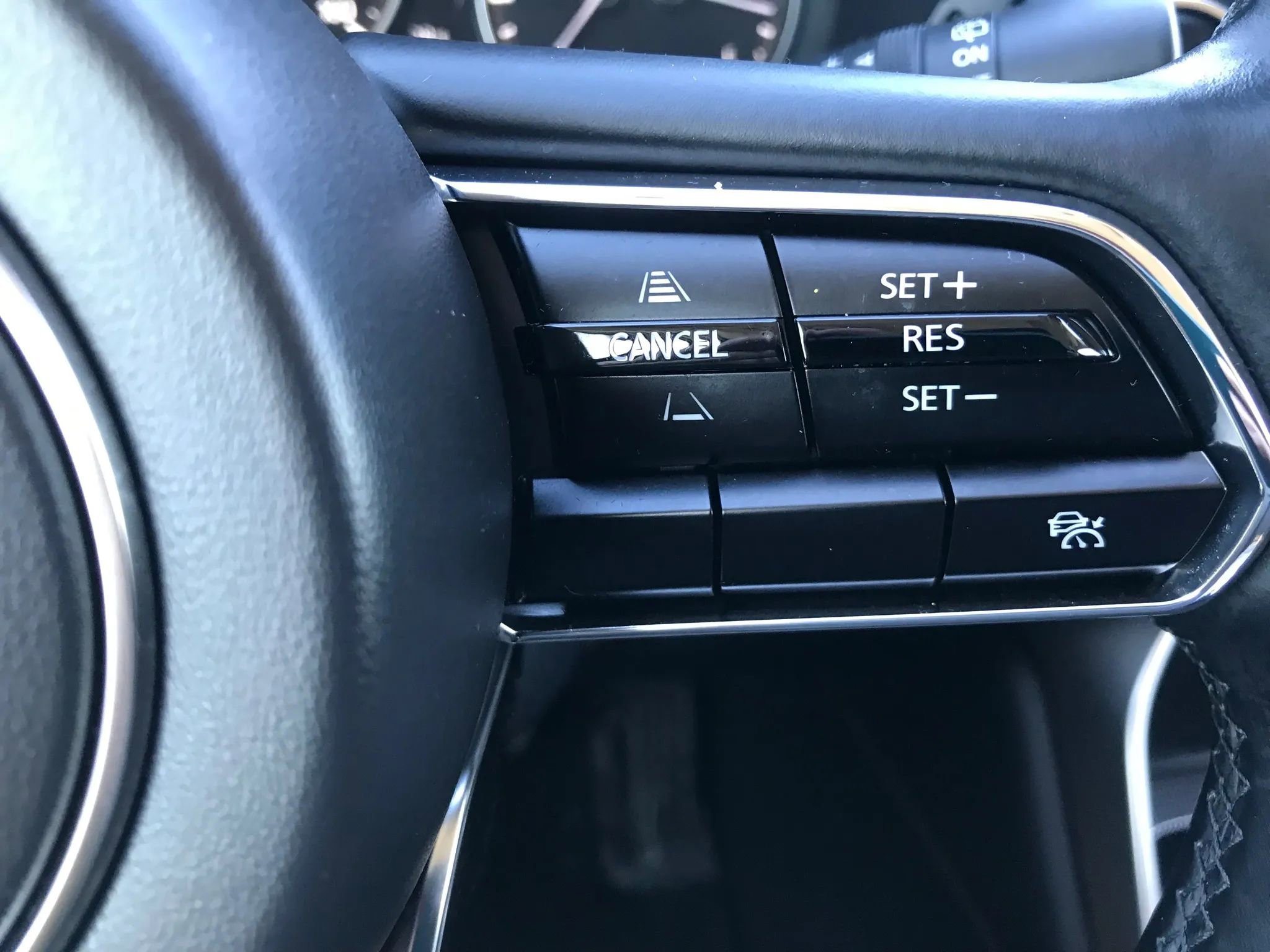 Used 2024 MAZDA CX-90 3.3 Turbo w/ Preferred Package AWD/4WD image 17