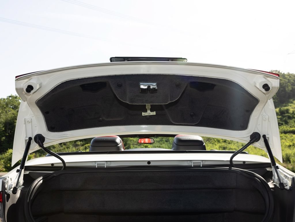 Used 2019 Maserati GranTurismo MC RWD image 44