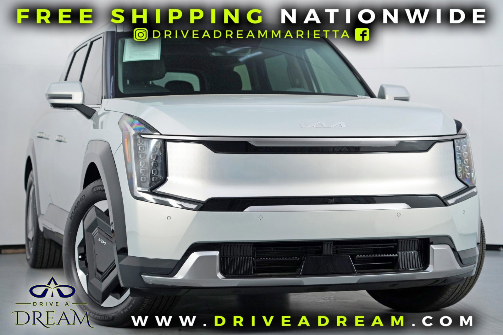 Used 2026 Kia EV9 Land image 2