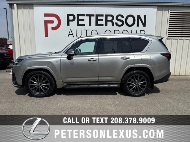 Used 2022 Lexus LX 600 F Sport AWD/4WD image 7