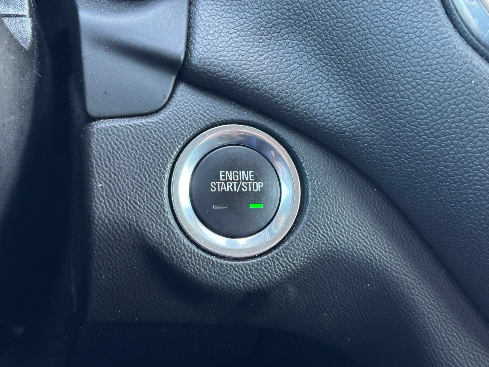 Used 2019 Chevrolet Equinox LT AWD/4WD image 13