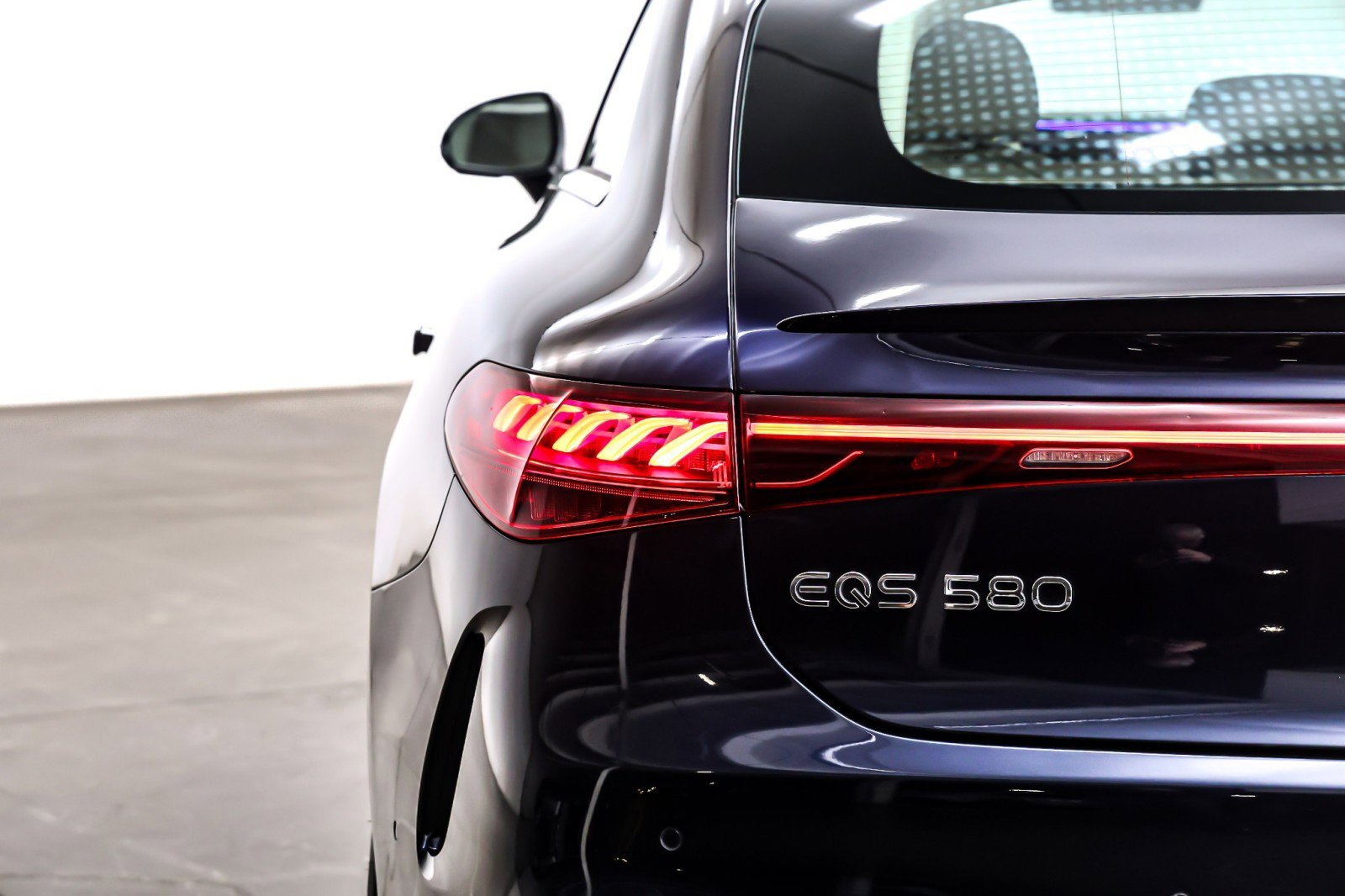 Used 2023 Mercedes-Benz EQS 580 4MATIC Sedan image 15