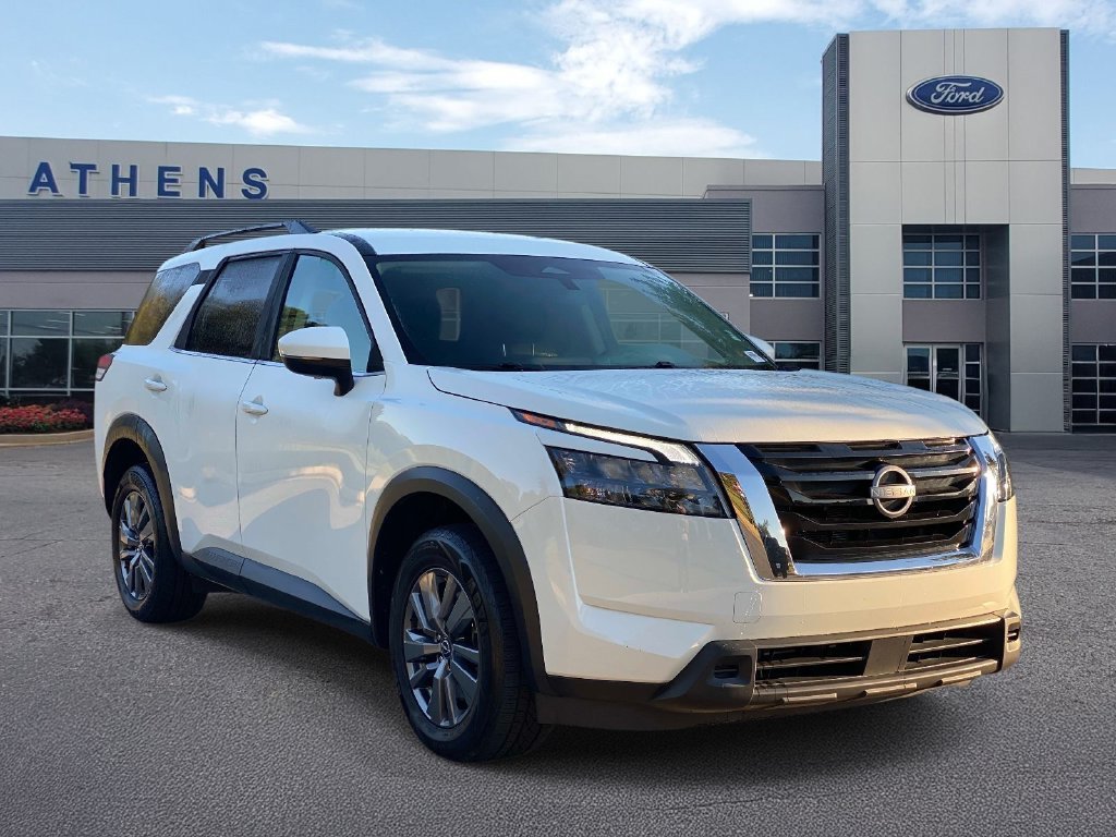 Used 2025 Nissan Pathfinder SV