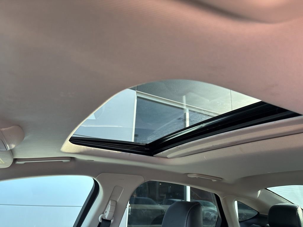 Used 2020 Ford Fusion Titanium FWD image 19